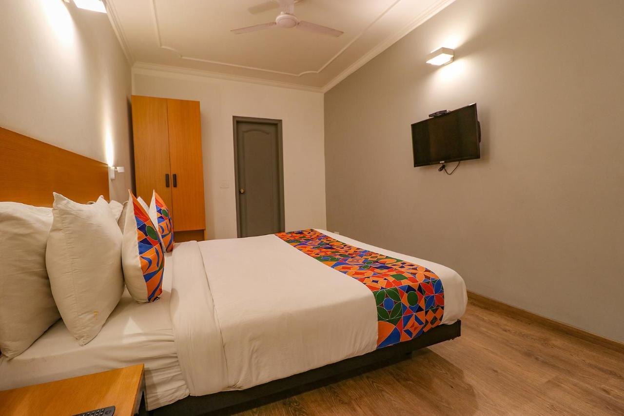 Fabhotel Lord Inn Nuova Delhi Esterno foto