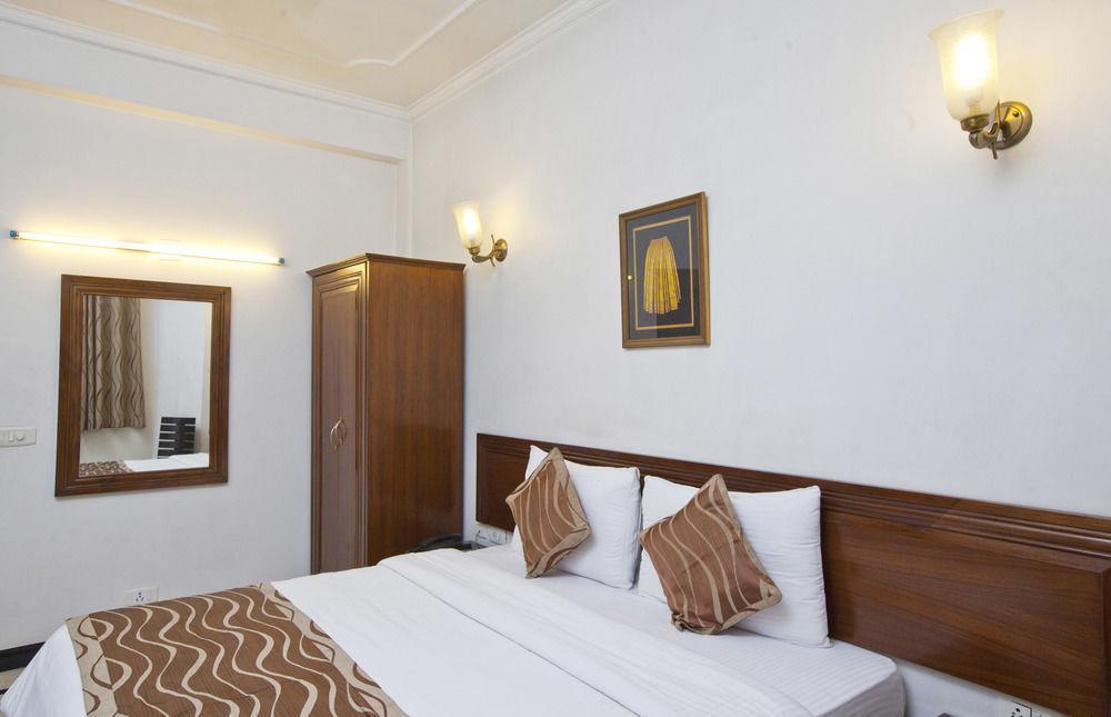 Fabhotel Lord Inn Nuova Delhi Esterno foto